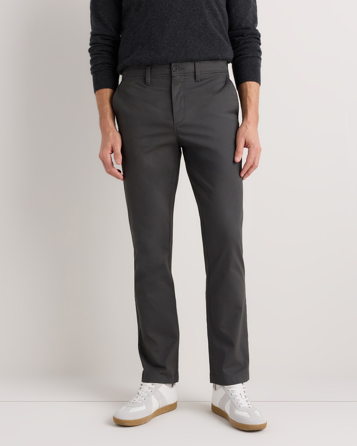 Quince organic cotton stretch chino pants in charcoal