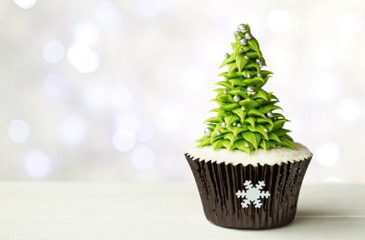 Elegant Christmas Tree Cupcake Recipe