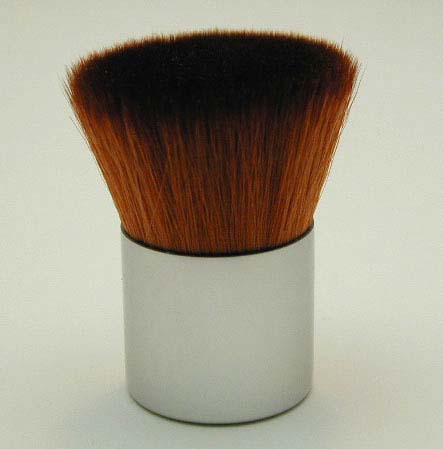 Lucy Minerals Ultimate Flat Top Kabuki Brush