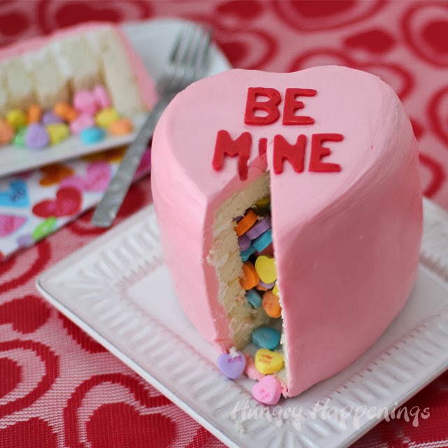 pink-conversation-heart-cake-dessert-for-valentines-day-2016-2017