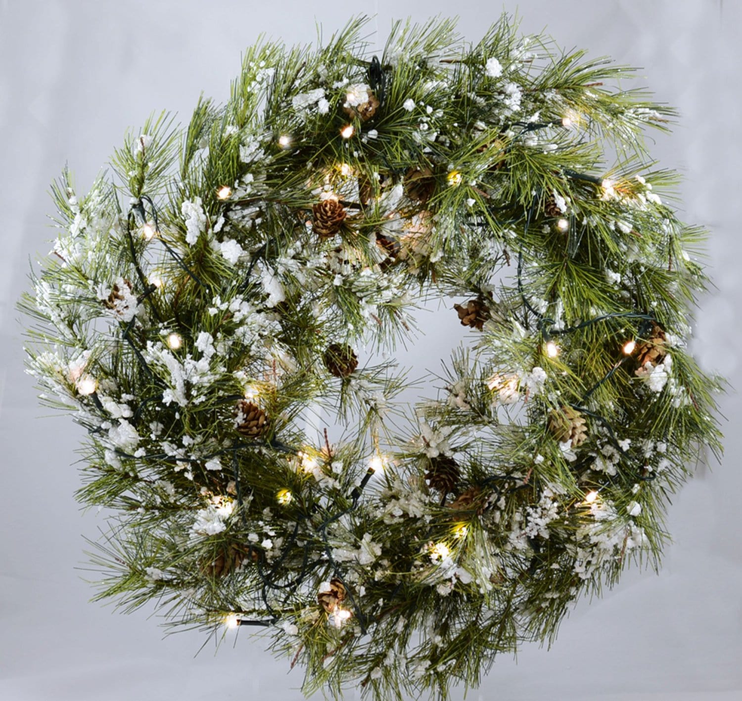 Best Christmas Wreaths 2016: Battery Operated With Snow