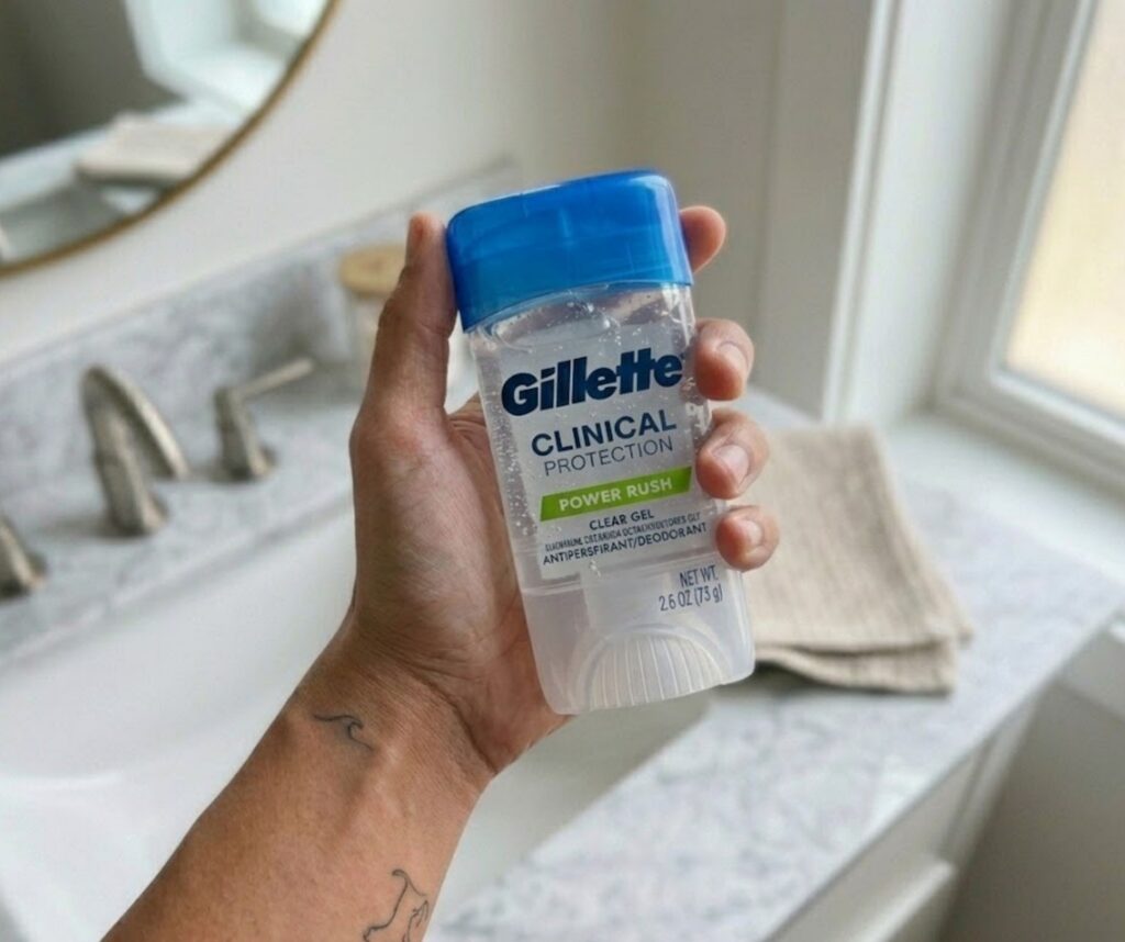 Gillette Clinical Clear Gel antiperspirant in Cool Wave