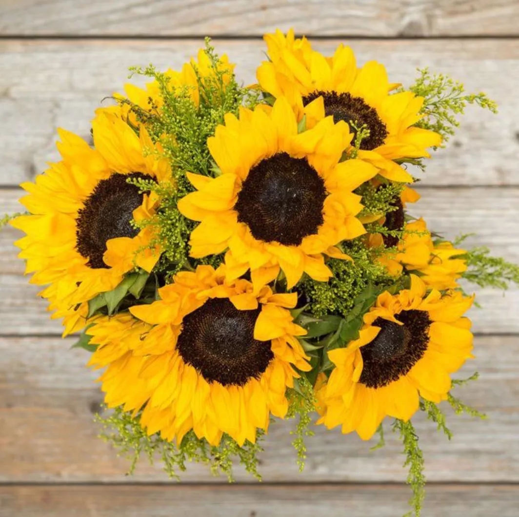 Hello Sunshine Sunflower Bouquet